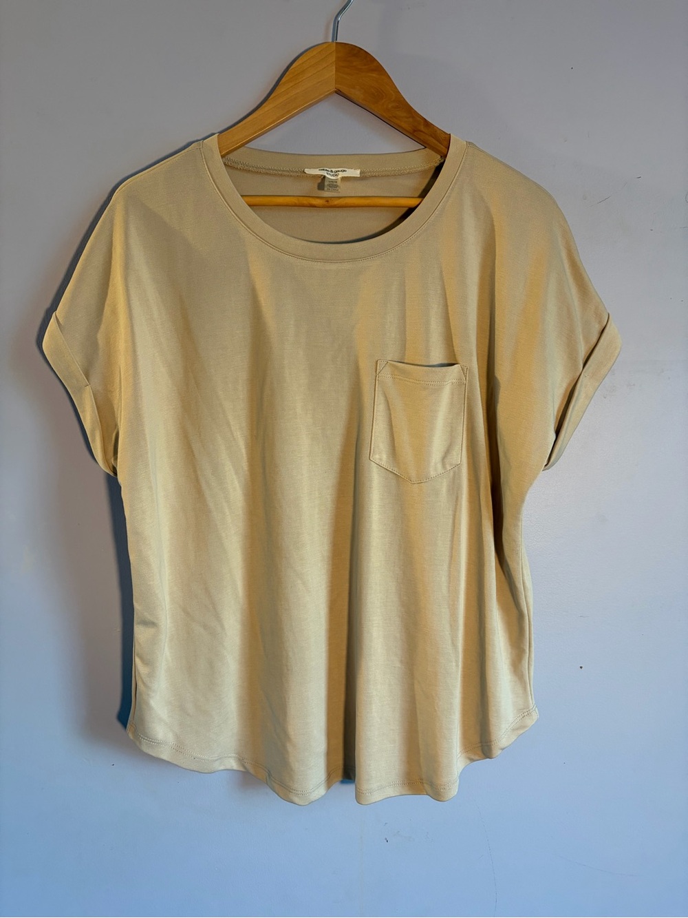 Cable & Gauge Cream Short Sleeve Pocket Tee